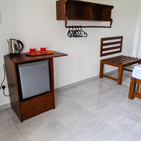 Villa Red Pool Хикадува Екстериор снимка