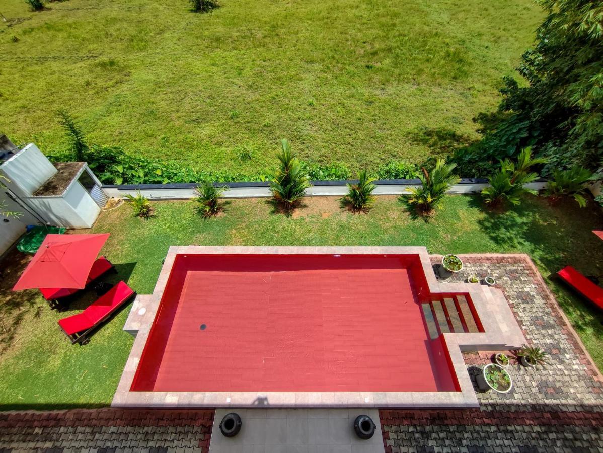 Villa Red Pool Хикадува Екстериор снимка