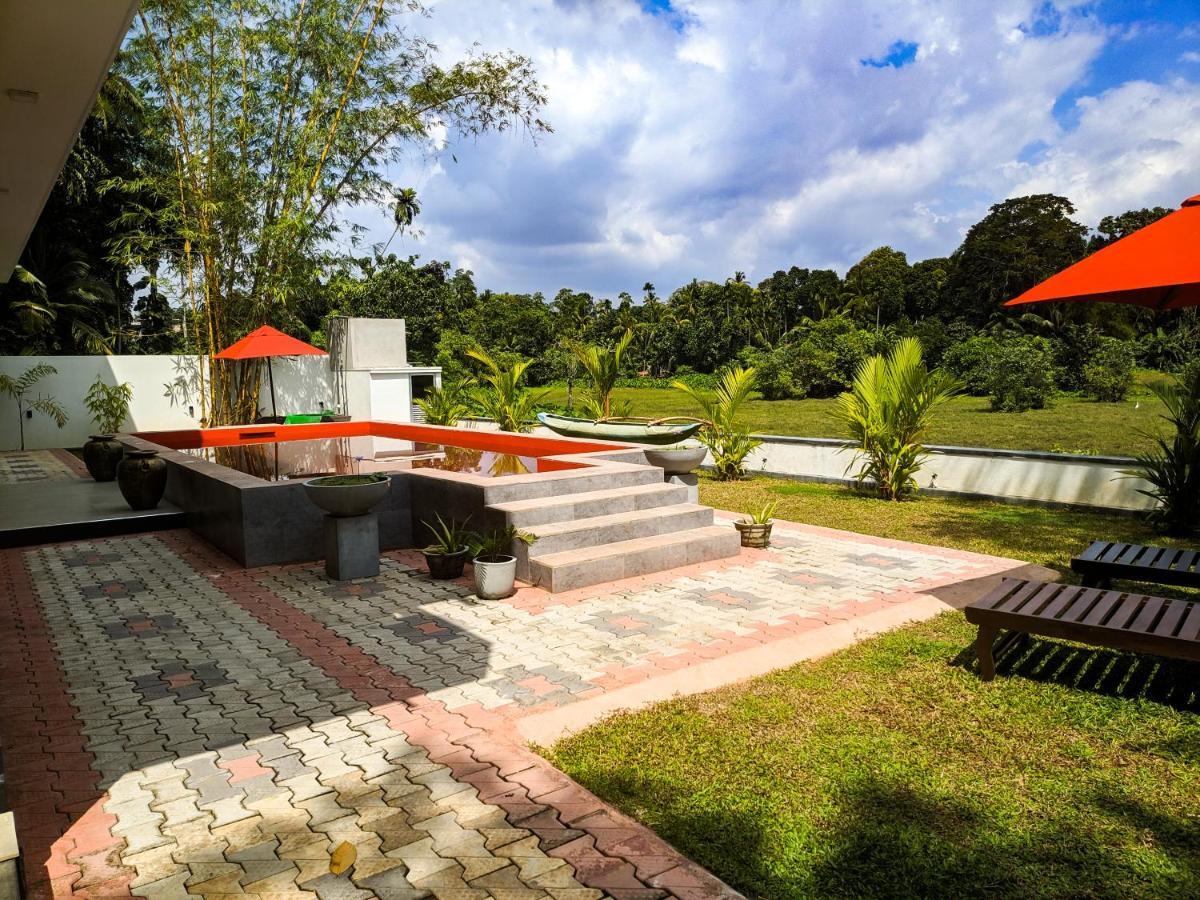 Villa Red Pool Хикадува Екстериор снимка